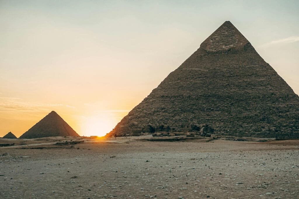 alt="Image of : Pyramid in sunset"
