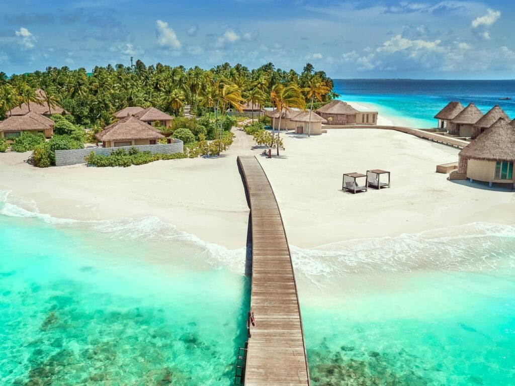 alt="Image of Empty exotic island beach"