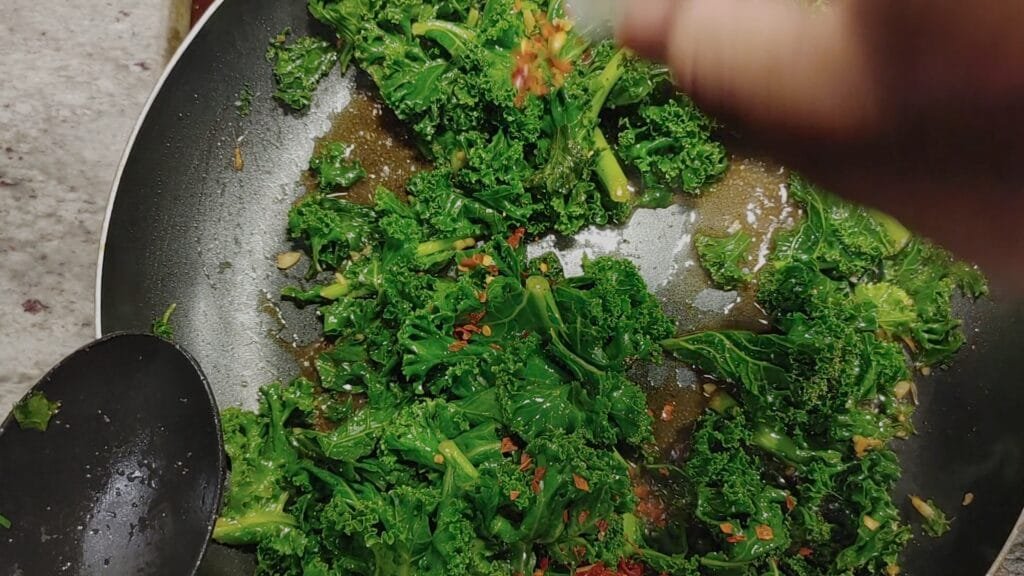 alt="Adding Black and red Peppers"