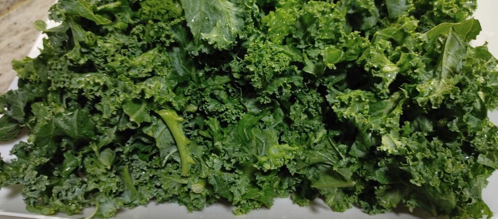 alt="Some Kale ready to cook"