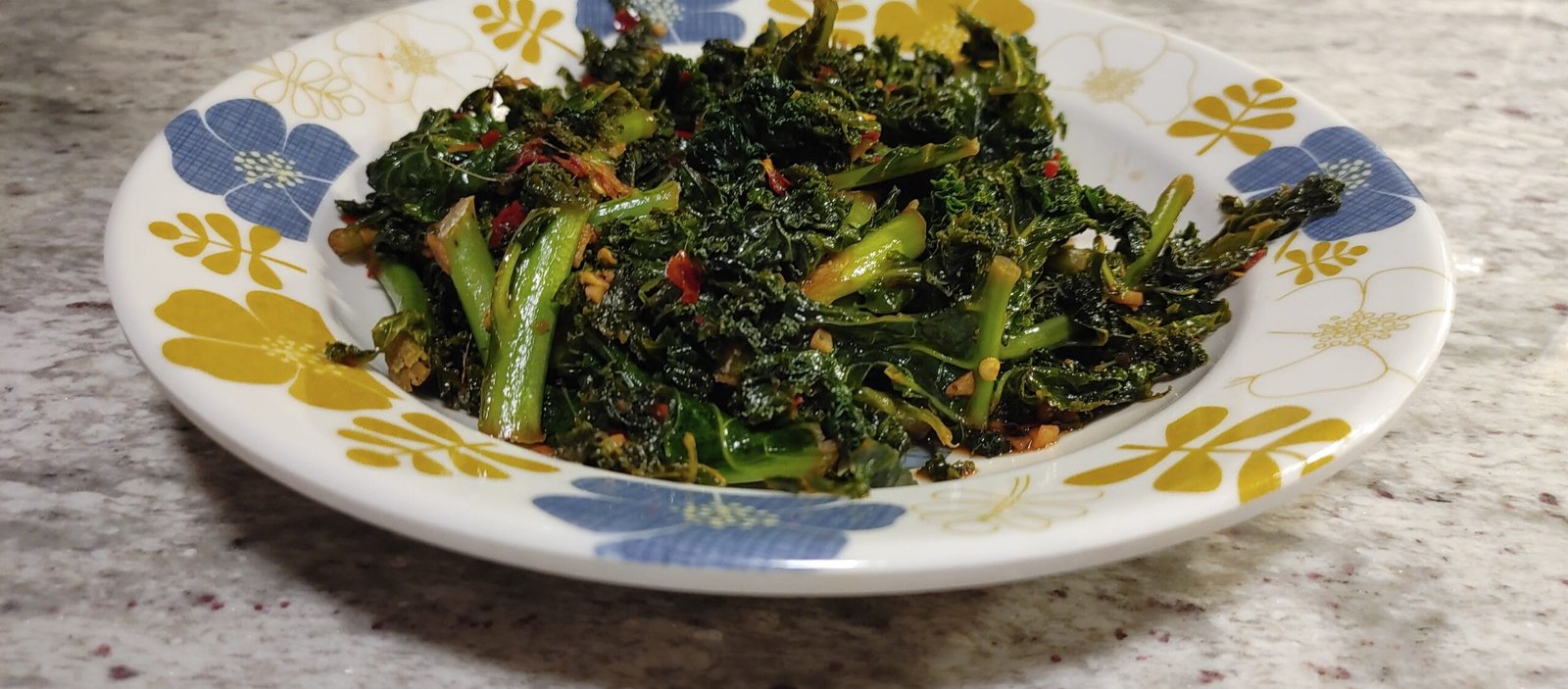 alt="Stir fried kale"