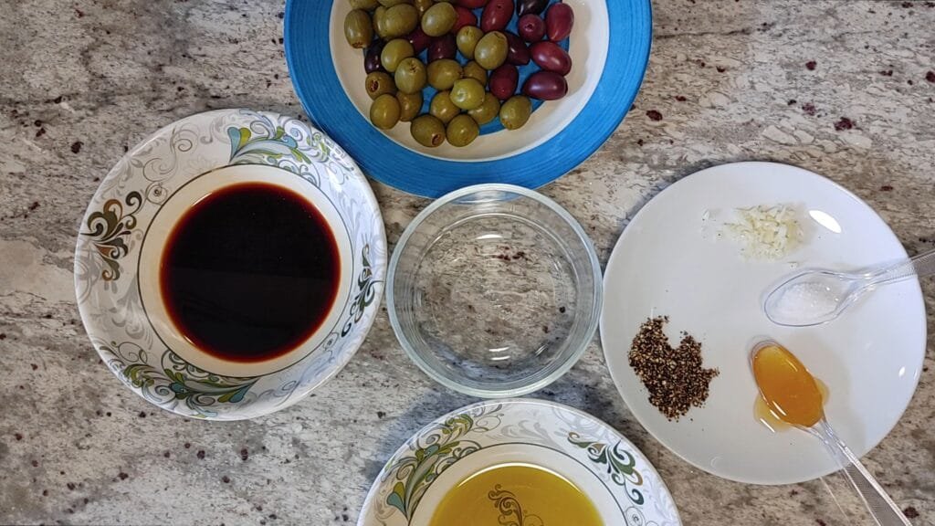 alt="Balsamic Vinaigrette ingredients"