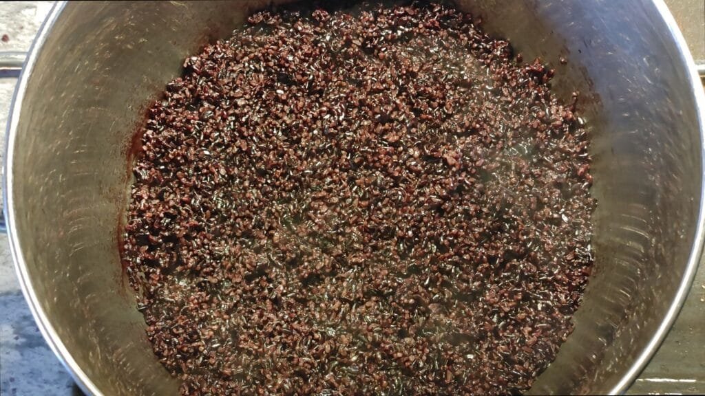 alt="Checking Doneness Black Rice"
