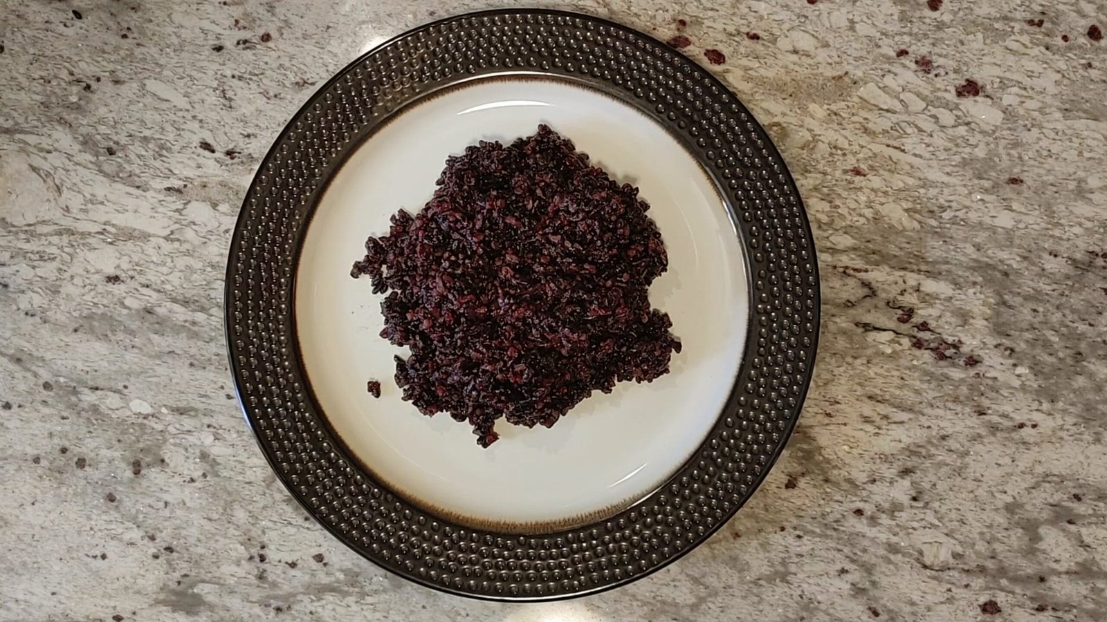 alt="Plating Black Rice"