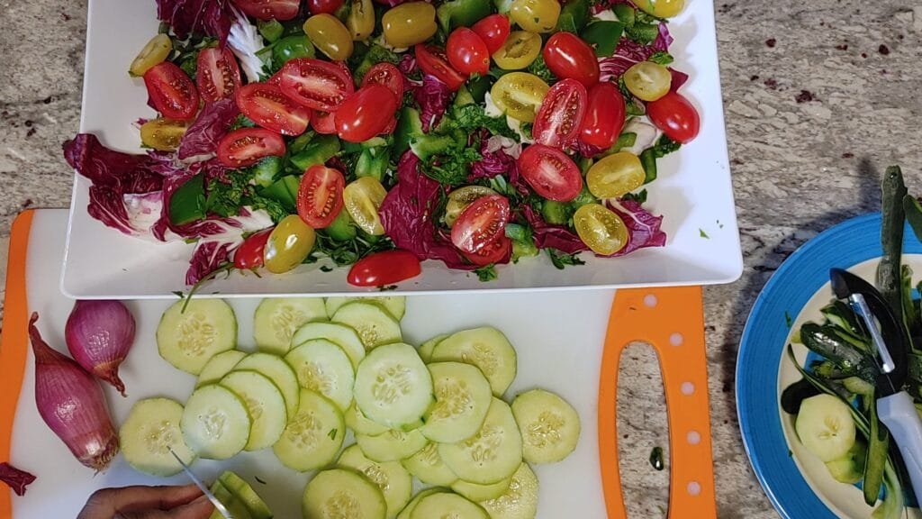alt="Slicing Cucumber"
