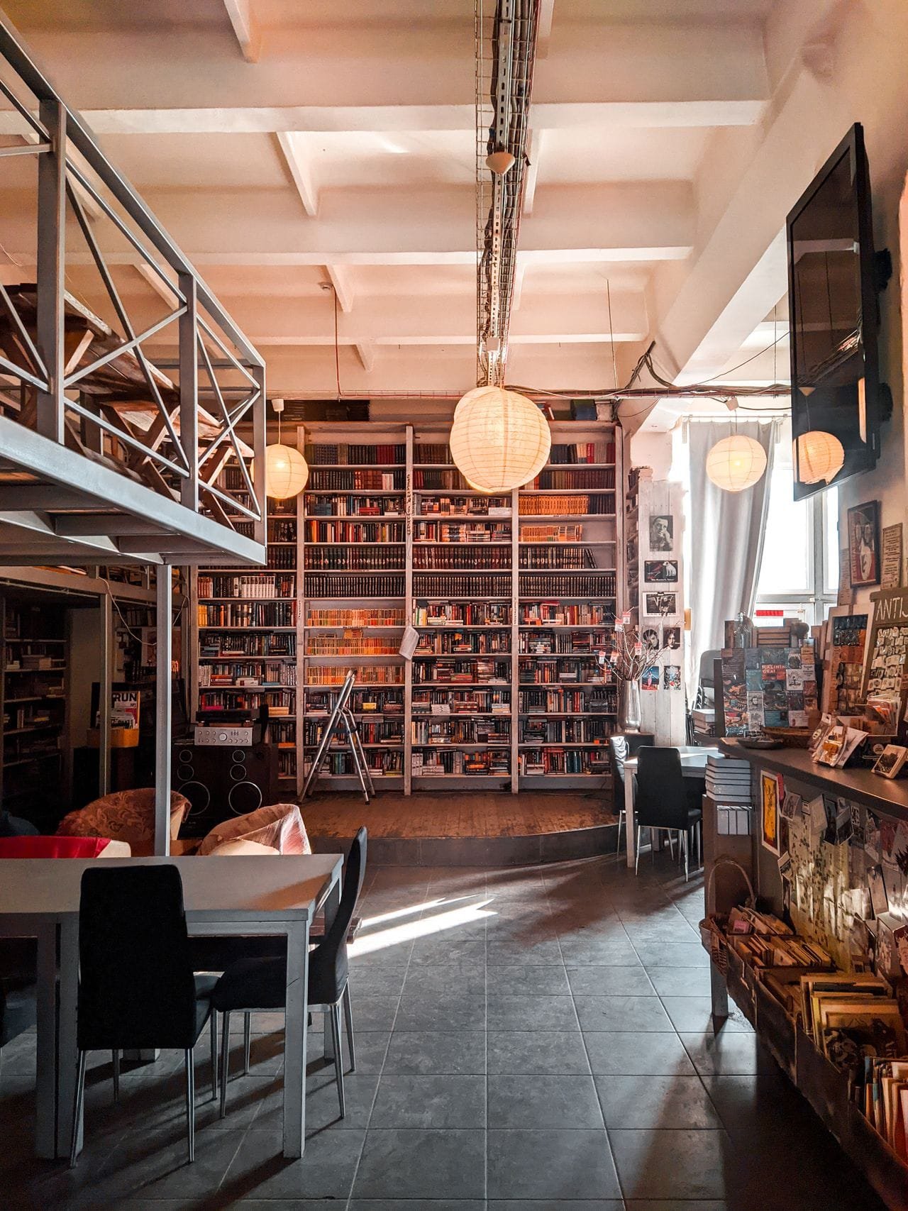 alt="Book store with lantern lighting"